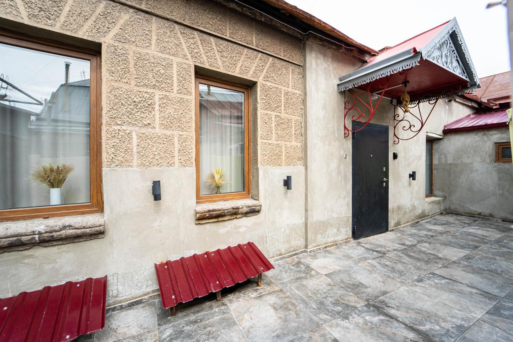 Kumayri Suite Balcony View Гюмри Екстериор снимка